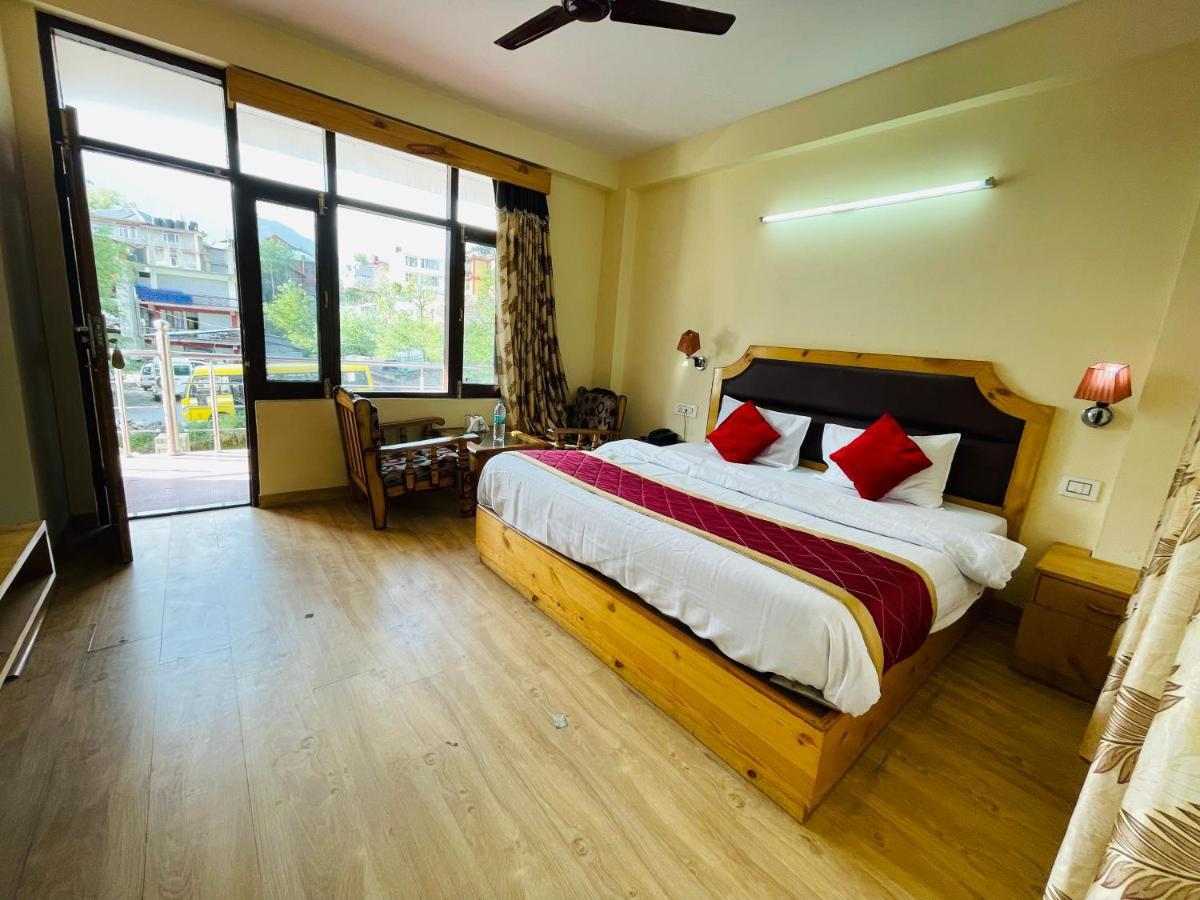 The Radhika - A Luxury Resort In Mountains Manāli Dış mekan fotoğraf